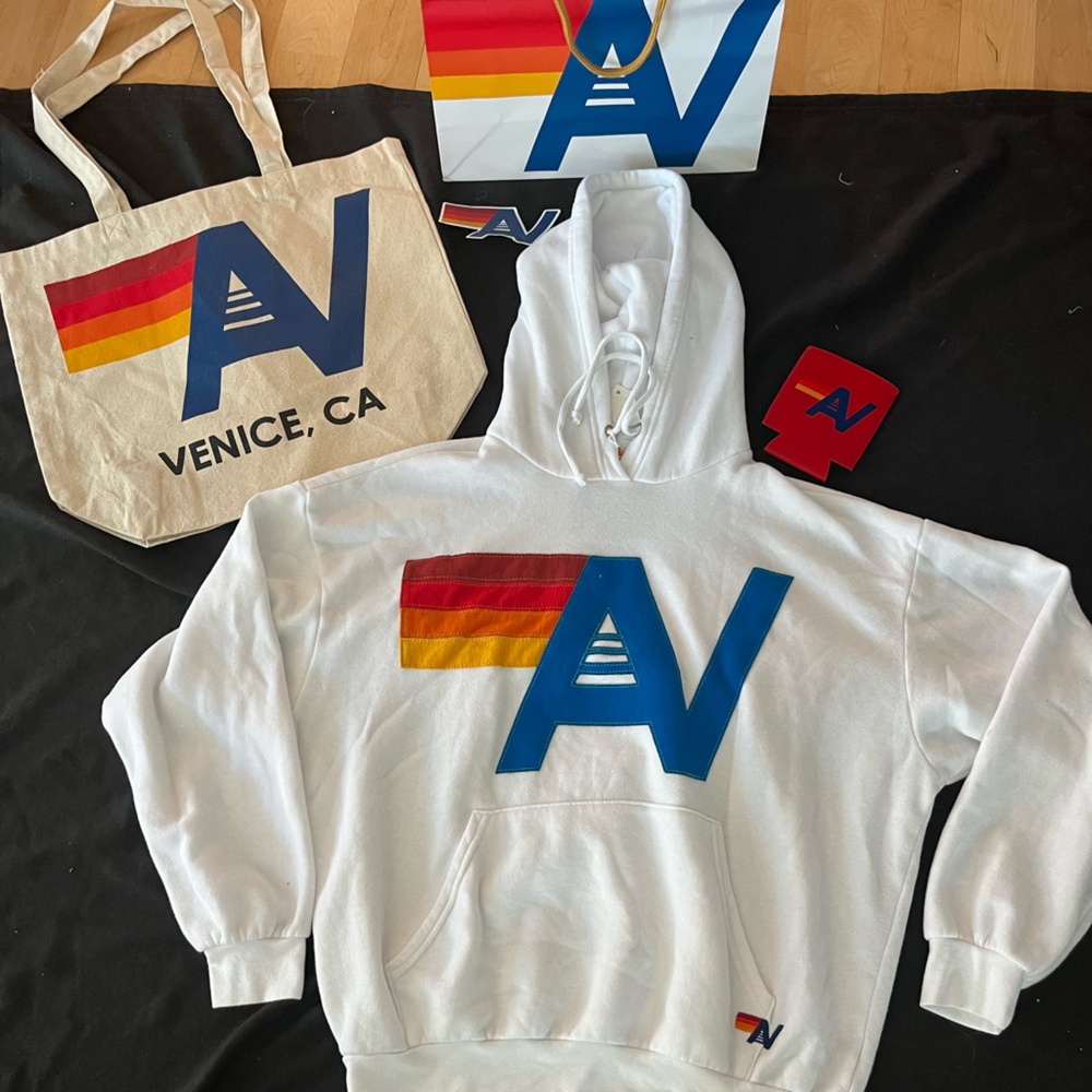 - NWT Aviator Nation Relaxed logo Stitch Pullover Hoodie White XS and Tote
